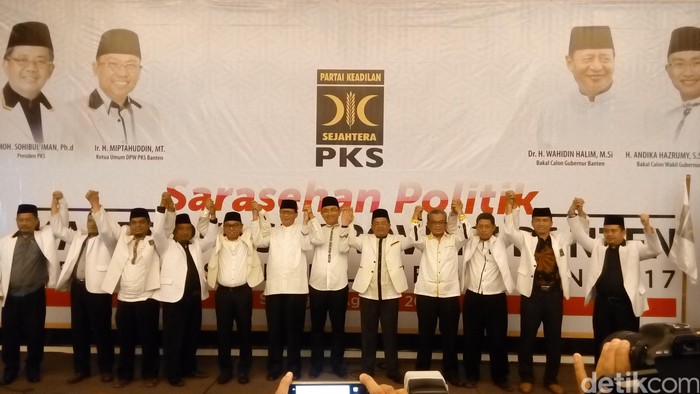PKS Deklarasi Dukung WH-Andika di Pilgub Banten