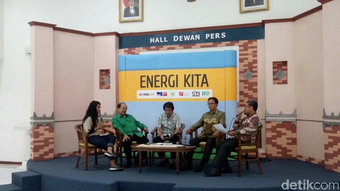Ada Subsidi dari Pemerintah, PLN Diminta Beli Listrik Ramah Lingkungan