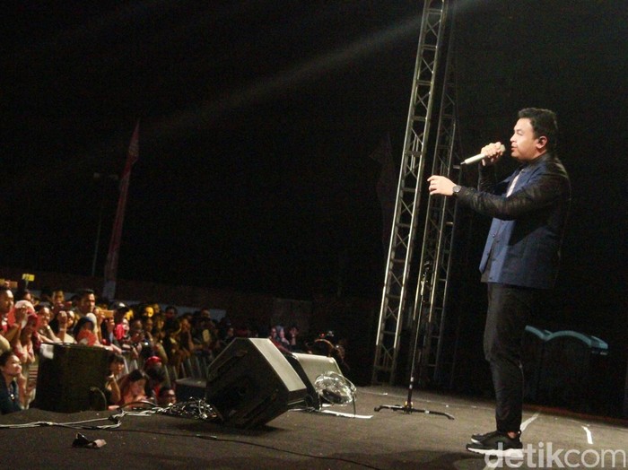 Tulus Tulus tamil di Prambanan Jazz