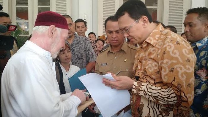 Ahok Tidak Pakai Pengacara Hadapi Sidang Gugatan Cuti Petahana