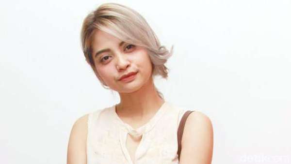 Cantiknya Tiwi eks T2 Cantiknya Tiwi eks T2