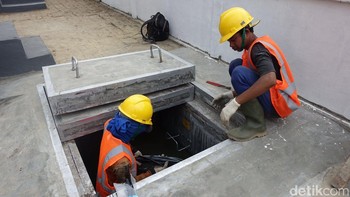 Pembangunan jaringan FO akan terus dilakukan XL. Meski demikian, XL juga memerlukan menyewa jaringan FO dari pihak lain dengan pertimbangan antara lain efisiensi biaya, proteksi untuk meningkatkan kinerja, serta reliabilitas sebagai jalur.  Foto: detikINET/Adi Fida Rahman