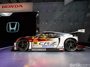 Honda: Hybrid Transisi Menuju Era Mobil Listrik