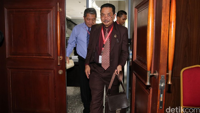 Jejak Binsar: Dulu Bidik Hakim Agung Nonkarier, Kini Malah Menggugatnya