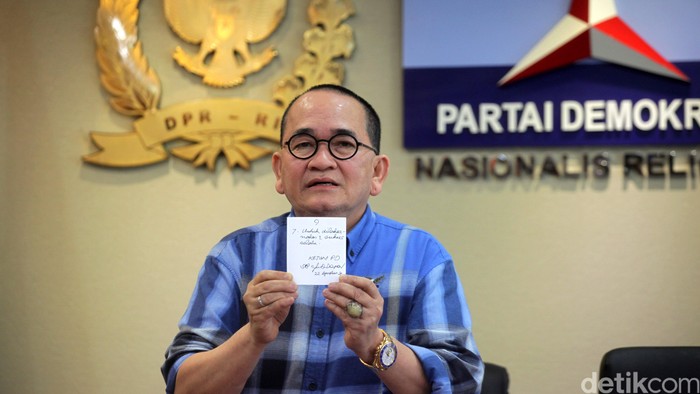 Penuhi Panggilan MKD, Ruhut Diperiksa Terkait Cuitan di Twitter