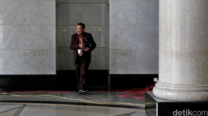 Hakim Agung Nonkarier Digugat, Tuduhan Binsar Gultom Ditepis Pemerintah