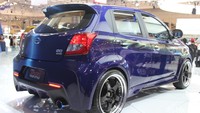 Bagian belakang Datsun GO yang telah dimodifikasi.