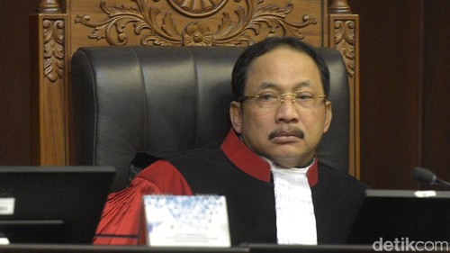 Hakim Konstitusi Suhartoyo