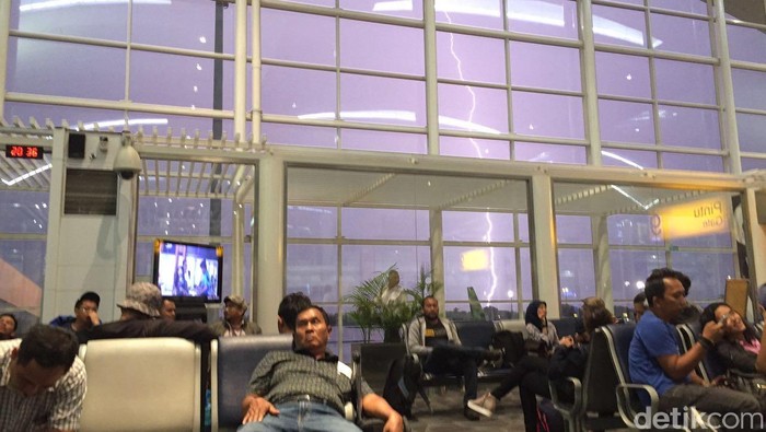 Tangan Balita Ini Masuk ke Conveyor X-Ray Bandara Kualanamu