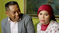 Pasangan tersebut dikaruniai dua orang anak, Novita Eka Afriana dan Wahyu Jovan Utama.