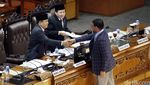 DPR Sepakati RAPBN 2017 Senilai Rp 2.070 T