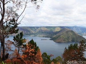 Bandara Hingga Jalan Tol Disiapkan untuk Pariwisata Danau Toba