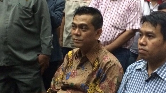 Sanusi Jalani Sidang Perdana Kasus Dugaan Suap dan Pencucian Uang Hari Ini