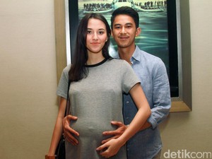 Dahlia Poland Hamil Anak Kedua, Kado Ultah Terindah Fandy Christian