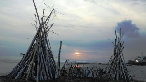 Pantai Batu Belig di Bali