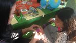Mengintip Keseruan Anak-anak Belajar Merangkai Balon