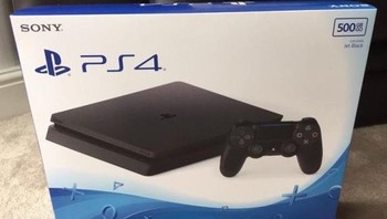 Seperti yang bisa dilihat, di kardus kemasan tertulis kapasitas penyimpanan PlayStation 4 Slim sebesar 500 GB. Foto: istimewa