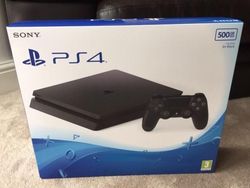 Keren! PlayStation 4 Slim Tampil Beda