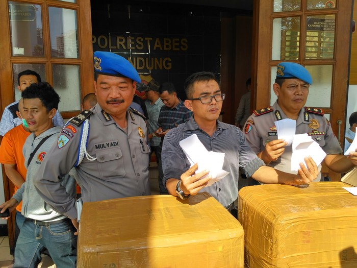 Gandakan Rp 450 Juta ke Dukun, Duit Pengusaha di Bandung Berganti Kertas HVS