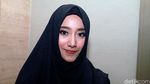 Parade Seleb Muda dalam Busana Hitam dan Putih