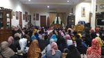 Suasana di Rumah Duka Tukul Arwana