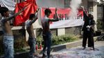 Aksi Teatrikal Seniman di DPP PDIP