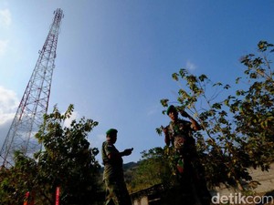 Misi Telkomsel dan Dua Pangdam Memerdekakan Wilayah Terisolir