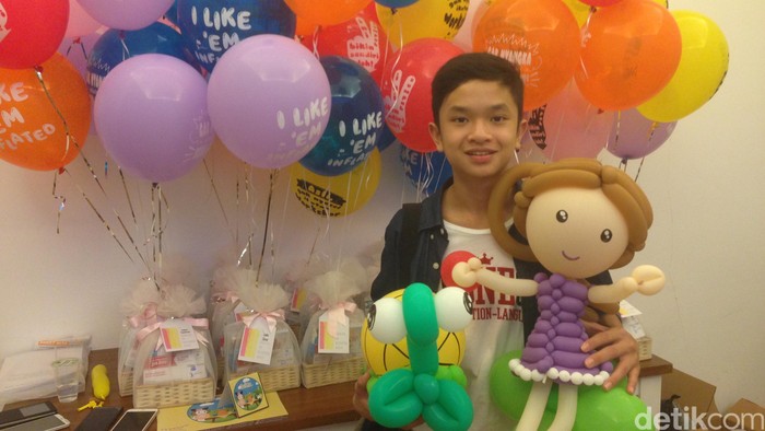 Andalkan Kreativitas dan Imajinasi, Nicko Jadi Seniman Balon di Usia Belia