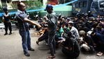 Ricuh di Trisakti, Puluhan Orang Diamankan