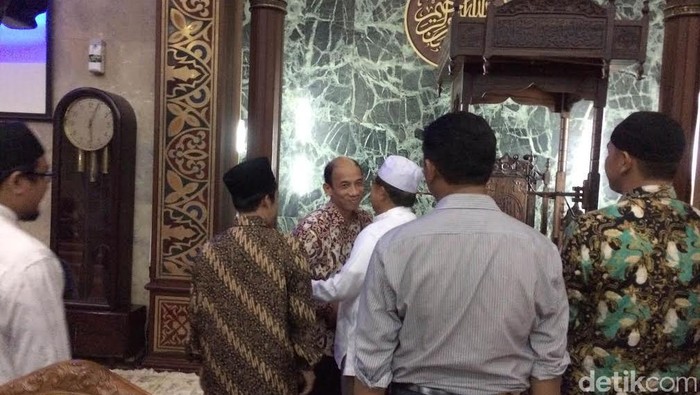 Arcandra Tahar Bertemu Wapres JK di Masjid Sunda Kelapa