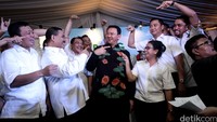 Sejumlah politisi hadir dalam peresmian Rumah Lembang, di antaranya Muhammad Ongen Sangaji dan Nusron Wahid.