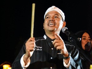 Dinilai Peduli Dunia Pendidikan, Bupati Purwakarta Dianugerahi Penghargaan