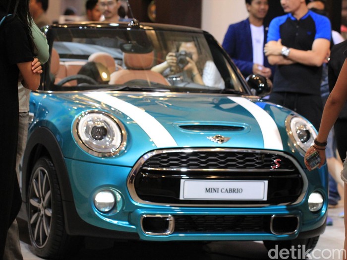 Meski Stagnan, Penjualan Mobil Indonesia Tertinggi di ASEAN