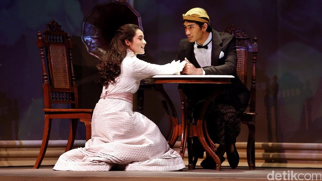 Opera Kecoa Hingga Bunga Penutup Abad, Ini 10 Seni Pertunjukan Terhot