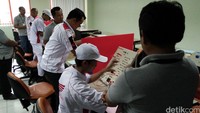 Mekanik terbaik akan diganjar hadiah utama New Honda Sonic 150R. Sementara service advisor terbaik berhak mendapat hadiah utama Honda Supra GTR 150.
