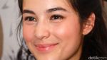 Penampilan Chelsea Islan dan Reza Rahadian di Bunga Penutup Abad