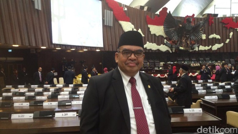 PPP Minta Pemerintah Antisipasi Penyelewengan Perpres TKA PPP Minta Pemerintah Antisipasi Penyelewengan Perpres TKA