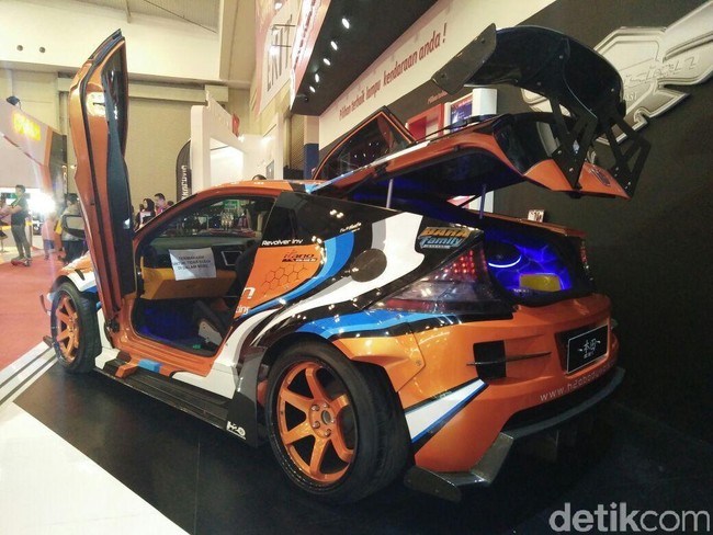 Honda CR-Z untuk Balap di Jalanan
