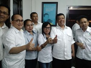 Ahok Anggap Ruhut Layaknya Keluarga