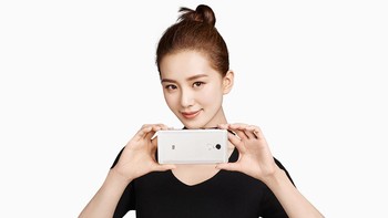 Secara desain terlihat mirip dengan pendahulunya. Foto: miui