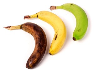 Manfaatkan Buah yang Sudah Terlalu Matang dengan Cara Ini