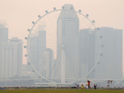 Dampak Asap Karhutla RI ke Singapura: Durasi Khutbah Jumat Dipangkas-F1 Terancam
