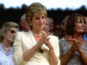 Sedih! Hadiah Natal dari Putri Diana Ini Tak Disukai Pangeran Charles