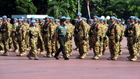 Sebanyak 200 Prajurit TNI yang terdiri dari 178 TNI AD, 18 TNI AL dan 4 TNI AU berangkat ke Republik Afrika tengah. 