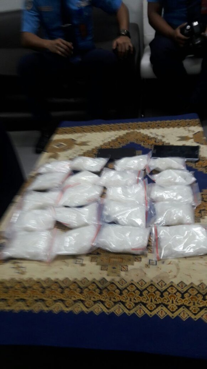 Calon Penumpang di Bandara Kualanamu Kedapatan Simpan Sabu 2 Kg di Koper