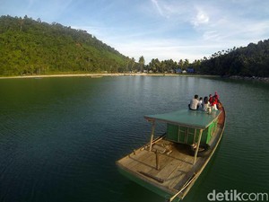 3 Pulau Cantik yang Wajib Dikunjungi di Kepulauan Karimata