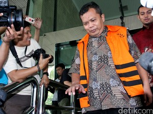 Skandal Suap, Panitera PN Jakpus Dituntut 7,5 Tahun Penjara