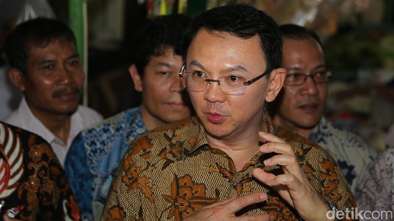 Ahok Usul Tilang untuk Ganjil-Genap Warna Biru, Uangnya Buat Beli Bus Ahok Usul Tilang untuk Ganjil-Genap Warna Biru, Uangnya Buat Beli Bus