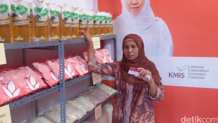 Mensos Luncurkan e-Warong