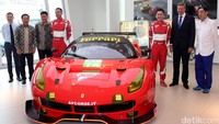 Ferrari 488 GT3 diperkenalkan di Singapura, Kamis (25/8/2016).